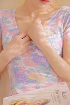 25岁女高中生
